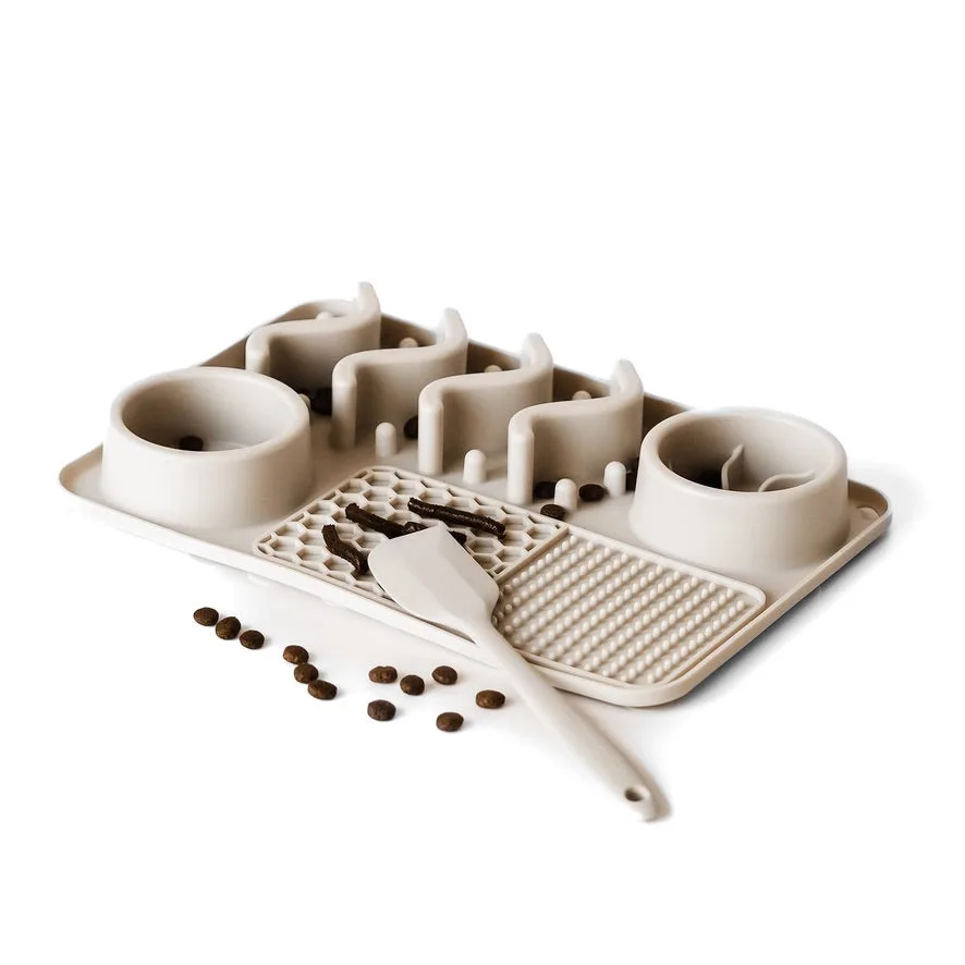 Fumbling Board with Spatula